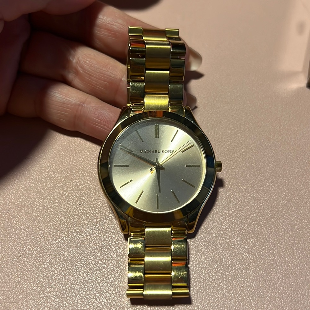 Michael Kors watch in gold